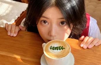 每次登上155.7fun网址的时候，我都觉得生活真像一场‘低配的华丽’演出！