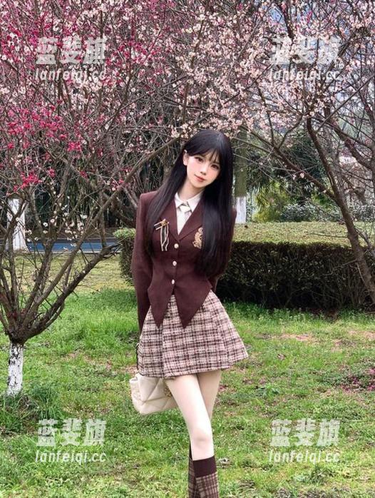 一键登录17吃瓜网，心情立马变得五彩斑斓！