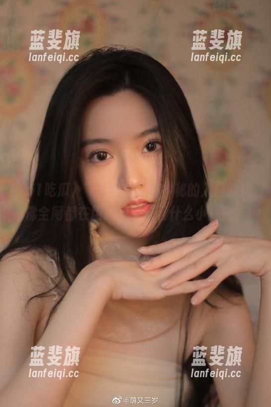 51吃瓜 “51吃瓜”那神秘的入口,仿佛全网都在用眼神交流着什么小秘密。