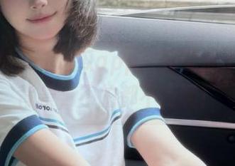 51吃瓜app：视频成了围观的背景，不拍都不行啊！