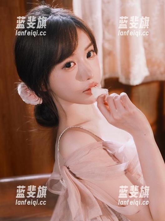 饭后甜点不再是优雅的选择，快上“51吃瓜中心”分享，在线观看同样让人满足！