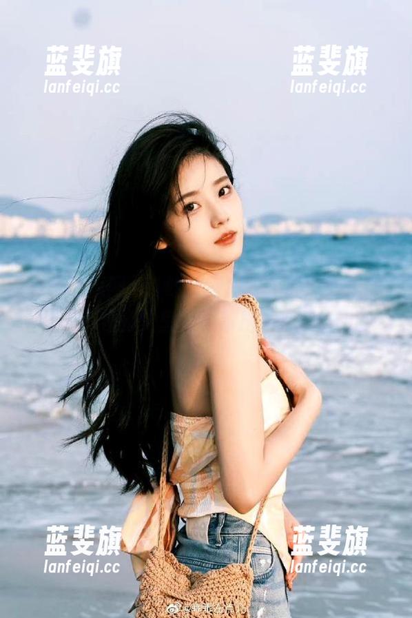 51吃瓜网网址里的瓜，居然长到了我的梦里，是不是该吃个宵夜？