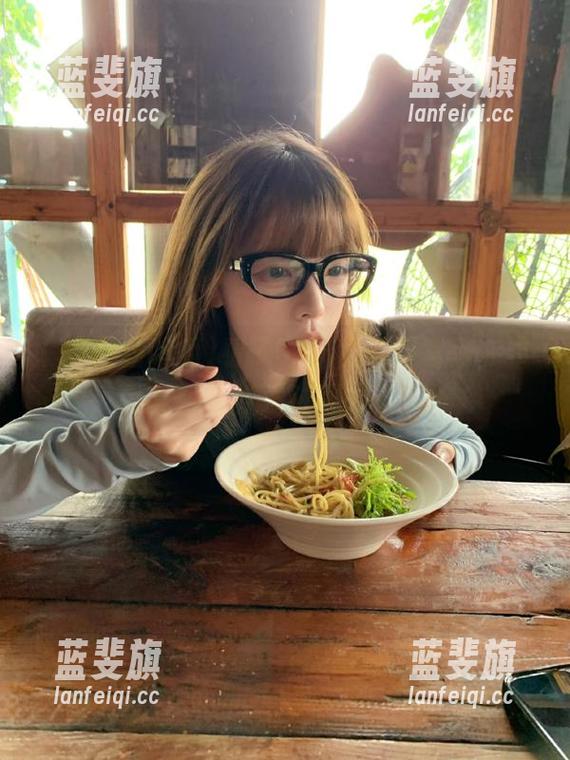 看了51最新吃瓜官网，果然只剩下打发时间的无聊…