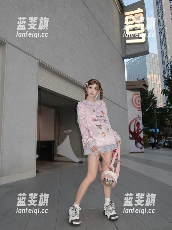 朝阳区118次收藏，听说有人在51朝阳群众发了一张奇怪的自拍？