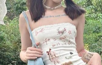 炸裂的瓜和无意间的八卦，速来下载51爆料，跟上潮流！