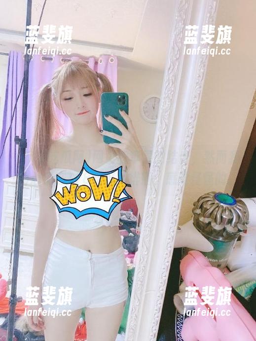 网页和苹果的结合，然而我的心仍在718吃瓜网徘徊，感觉怪怪的。