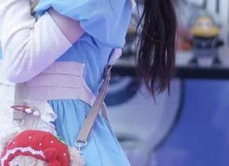 无意间点开91cg05.com的“视频”，全程脸红心跳