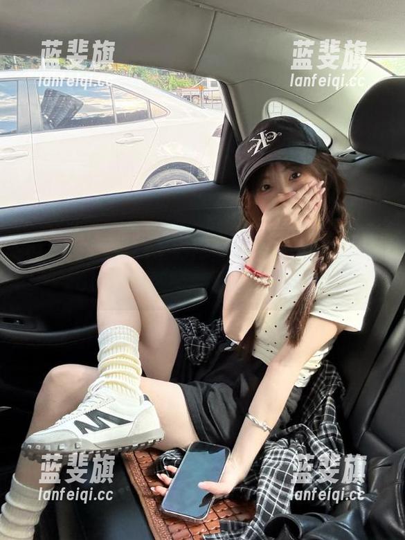 可以不露脸，但不能不刷tttzzz668.su黑料，收藏起来再说！