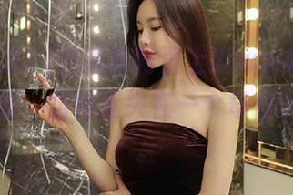 当我在网页上逛www.51cg1.com时，仿佛迷失在一个奇怪的世界里。