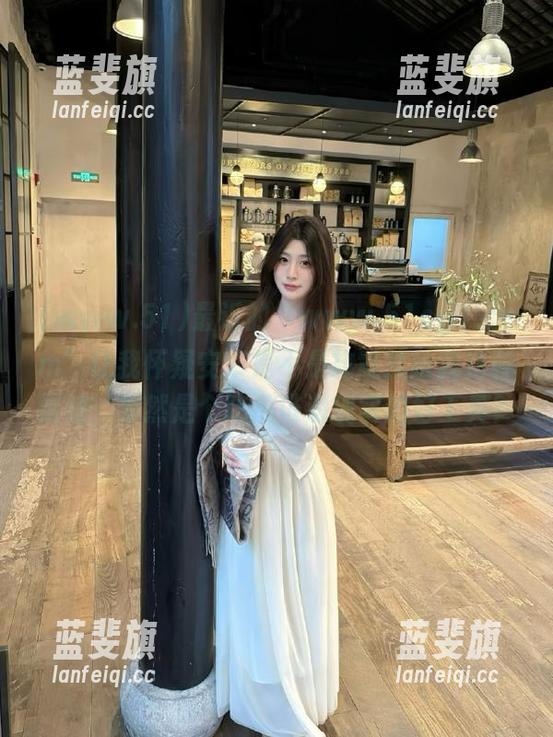 最近的“www.51cg1.com”让我怀疑安卓是不是故意就给我这种情绪，果然是个吃瓜逃避现实的好工具？