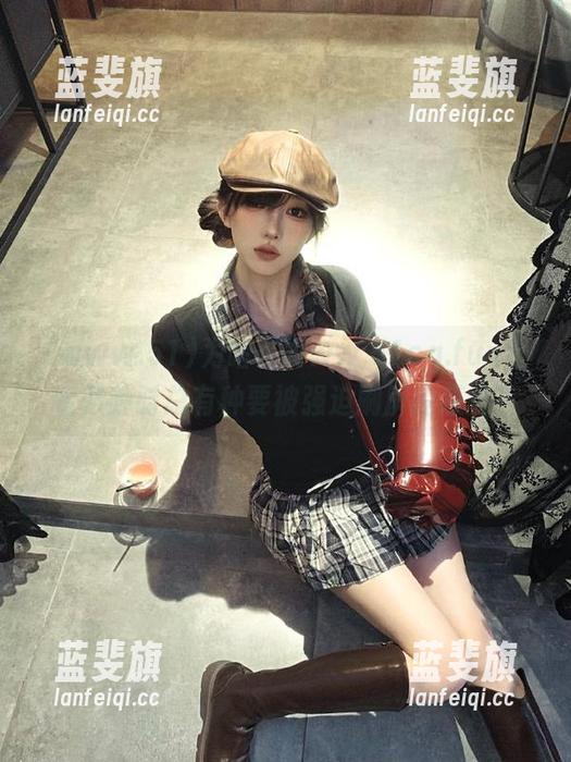 为啥在www.51cg.fun上看八卦时总有种要被强迫刷屏的感觉？