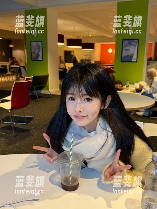 去了一趟www.51cg1.com的网页，我的欲望比鸭梨还大…