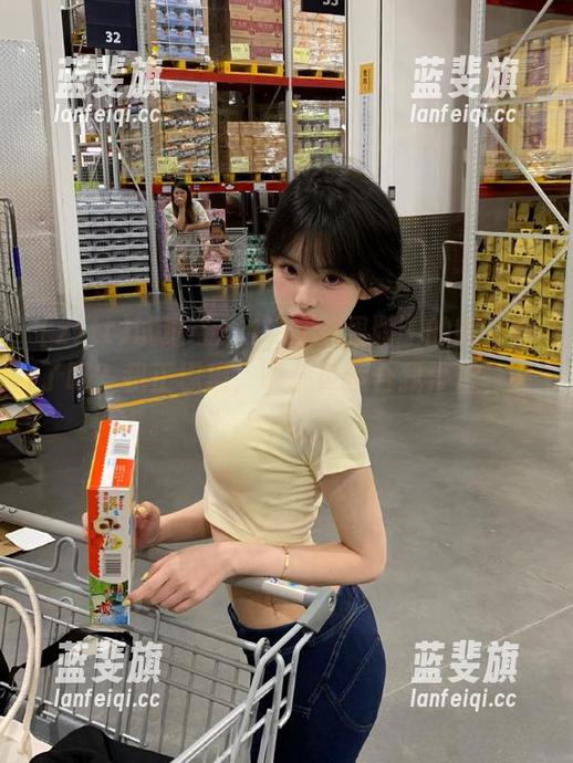 zztt 试过“zztt11苹果版”的新布局了吗?我正琢磨,哪块更适合我停留一会儿
