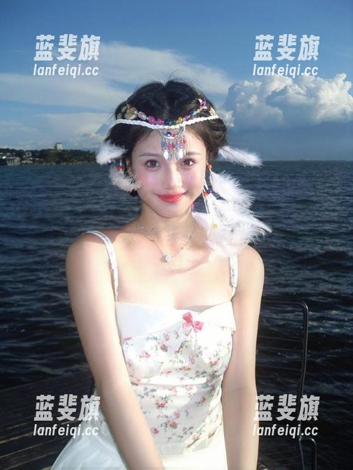 zzzttt 偷偷告诉你,“zzzttt48”网站可不仅仅是个吃瓜场,背后故事无处不在!