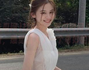 打开五一吃瓜网网页版发布的更新，感觉进入了一个奇妙的世界。