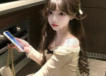 如何在免费吃瓜网的网页上优雅地伸手抓瓜，不被发现？