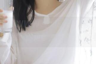 WWW.吃瓜51cg首页，最新瓜文就像我煮的泡面，闻着香，吃着火。