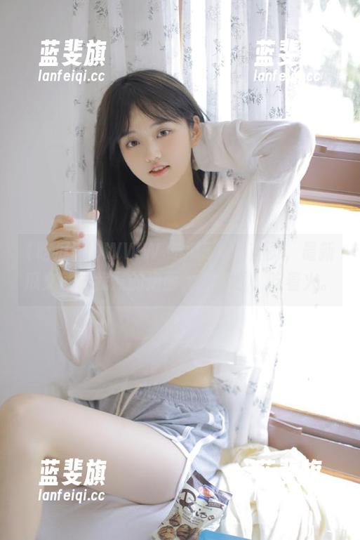 吃瓜51 WWW.吃瓜51cg首页,最新瓜文就像我煮的泡面,闻着香,吃着火。