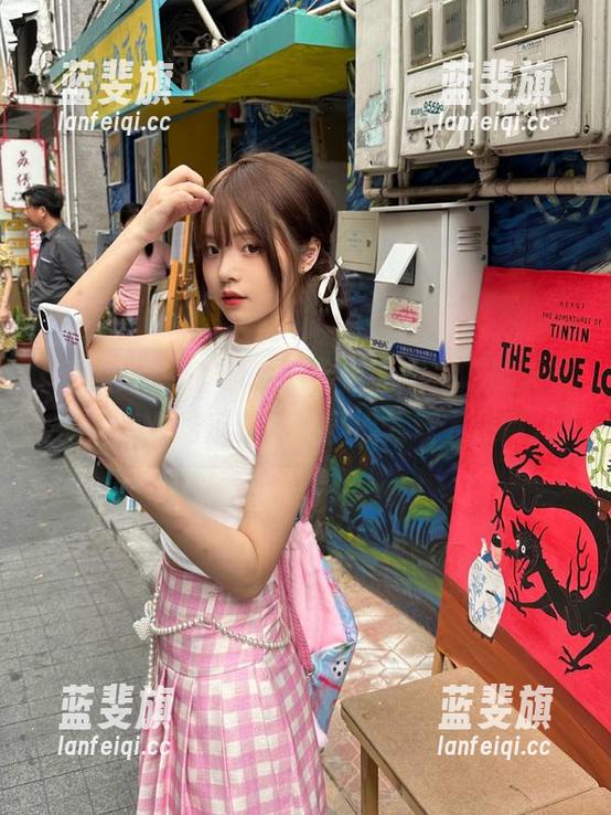 登录后，你也能成为吃瓜天堂的“专业吃瓜员”！小心入戏太深哦。