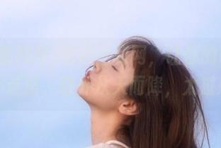 吃瓜福利网，让你的吃瓜旅程永不迷路，意外从天而降，太过刺激！