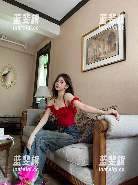 吃瓜网站 网址聚焦,尖儿时刻,最强吃瓜网站竟然也在暗自角逐?