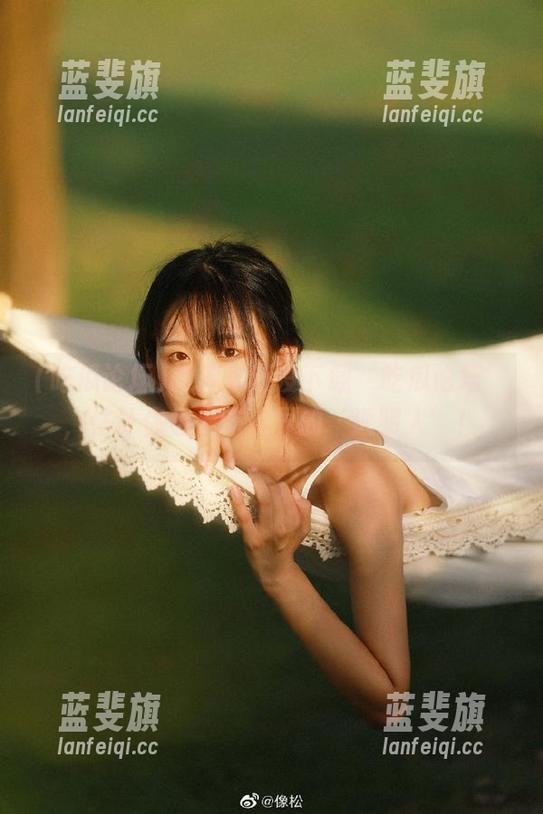 吃瓜论坛 如果你还没下载‘吃瓜论坛’,估计你也是吃瓜界的‘透明人’!