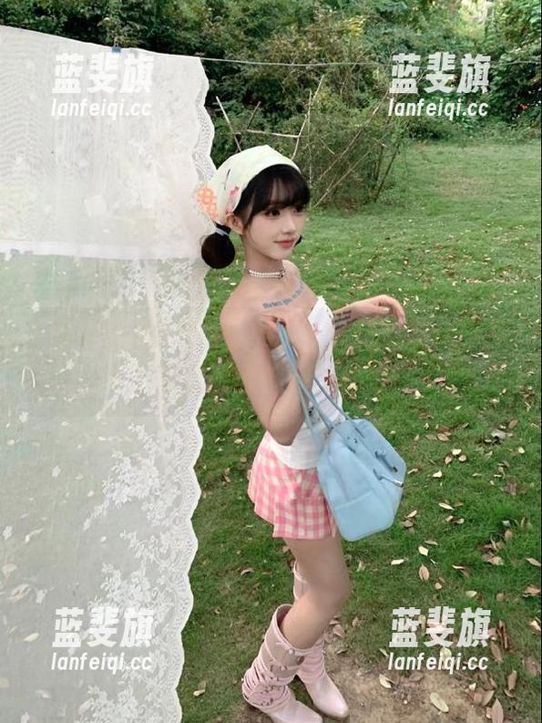 “扒哥黑料”入口来袭，“免费”资源可都在等你哦！