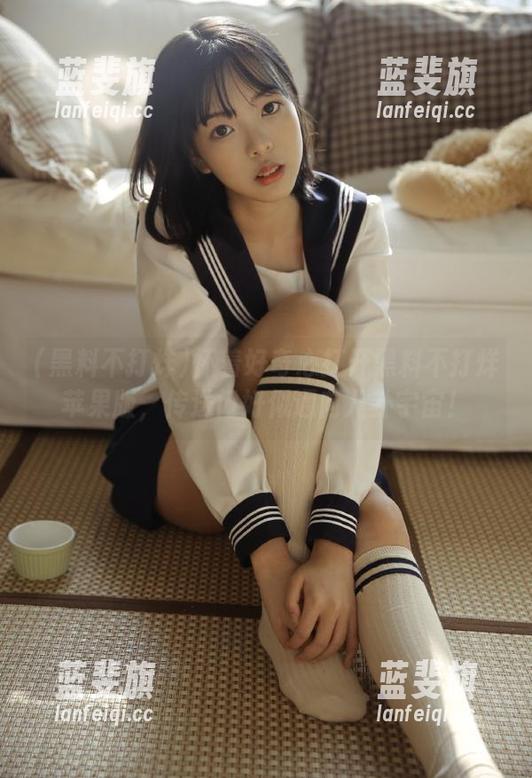 怀着好奇心打开黑料不打烊苹果版，传送门好似通向八卦宇宙！