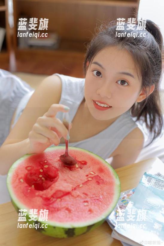 黑料正能量 如果网页是个91黑料正能量的聚集地,那我一定是常客