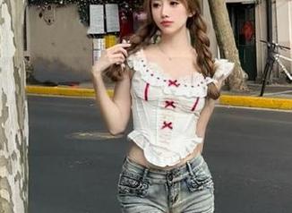 偶然翻到的黑料社app地址，里面的瓜可是够我啃上几天的。