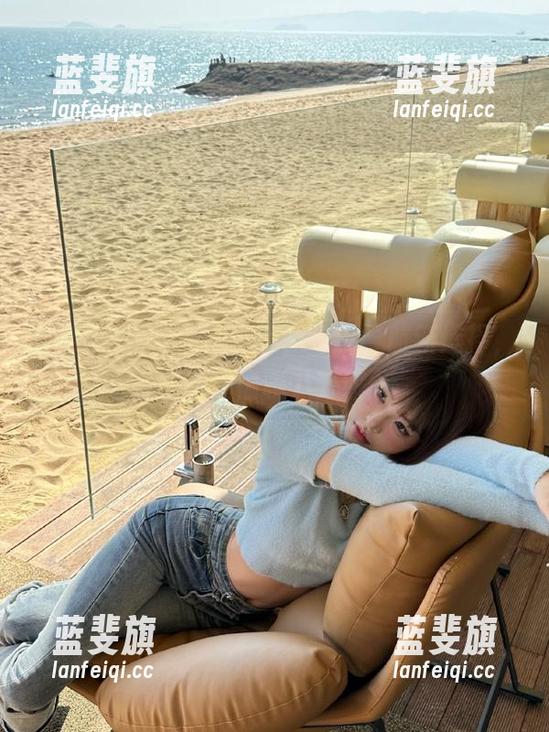 黑料网 黑料网app,吃瓜导航新选择,还能偷偷聊八卦哦~