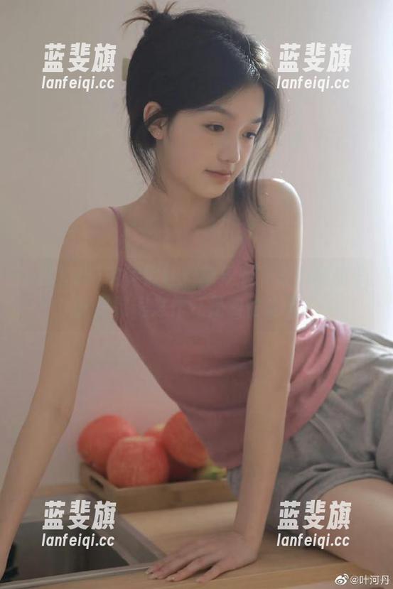 究竟黑社料苹果版下载的界面设计是灵魂之作还是匆忙之作？