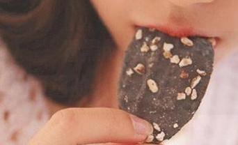 ‘’看黑网料的线路，仿佛一种不期而遇的…奇妙滋味！‘’
